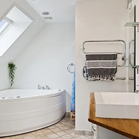 Snezana - 150m From The Sea By Interhome