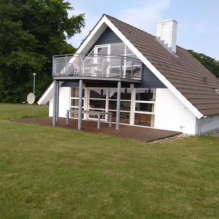 Snezana - 150m From The Sea By Interhome