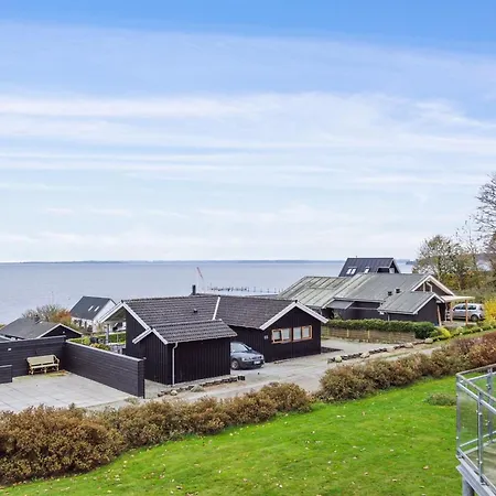 Snezana - 150m From The Sea By Interhome