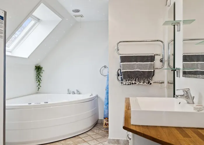 Snezana - 150m From The Sea By Interhome